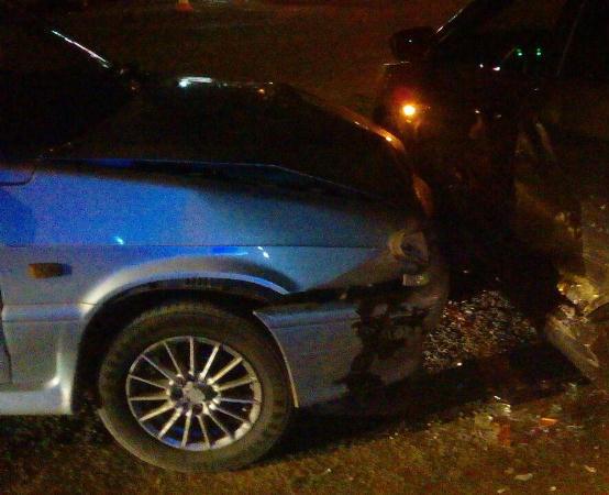 В Ставрополе в аварию попали две отечественные легковушки, есть пострадавшие